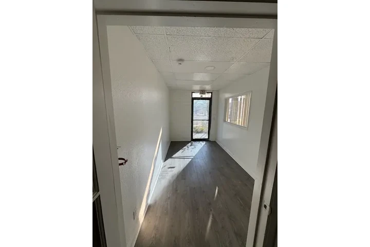 $1850 : RENTO LOCAL EN COLTON, CA image 1