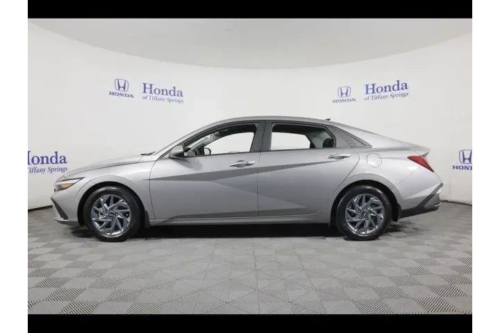 $23875 : Hyundai ELANTRA 2024 SEL 4dr image 4