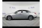 $23875 : Hyundai ELANTRA 2024 SEL 4dr thumbnail