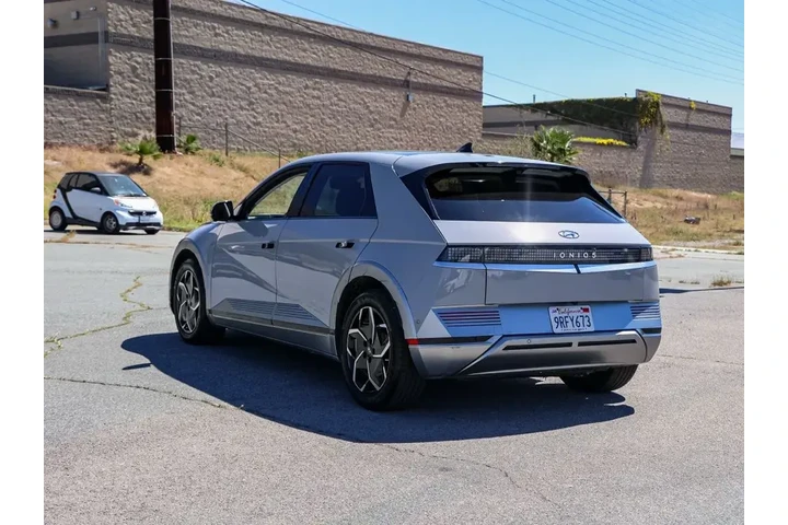 $29851 : Hyundai IONIQ 5 2024 Limited image 6