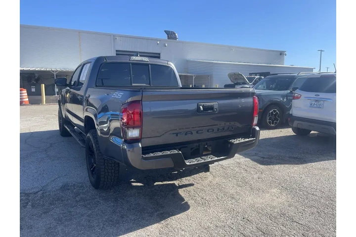 $29059 : Toyota Tacoma 2022 4x2 SR 4d image 4