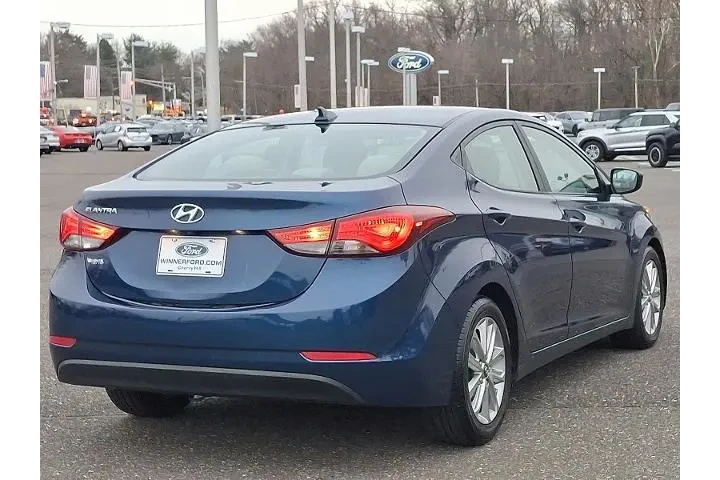 $10249 : Hyundai ELANTRA 2016 SE 4dr image 6