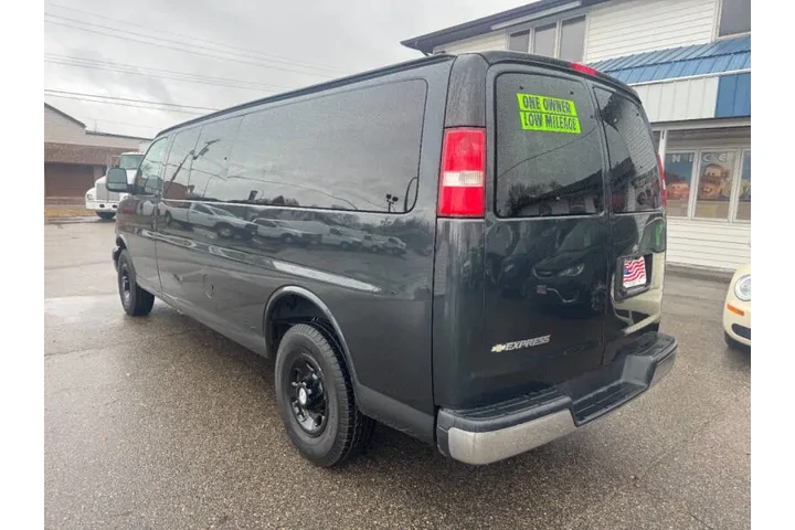 $25990 : 2017 Express LT 3500 image 9