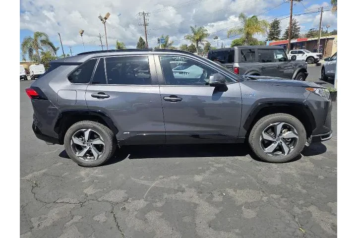 $33950 : Toyota RAV4 Prime 2021 AWD S image 3