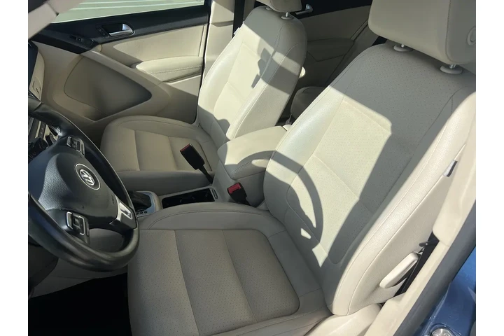 $5500 : 2017 Volkswagen Tiguan S image 7