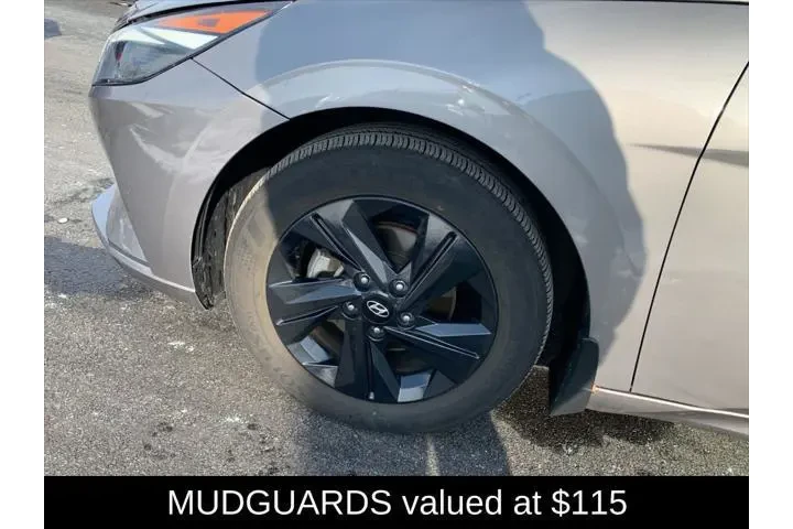 $18995 : Hyundai ELANTRA 2023 SEL 4dr image 4