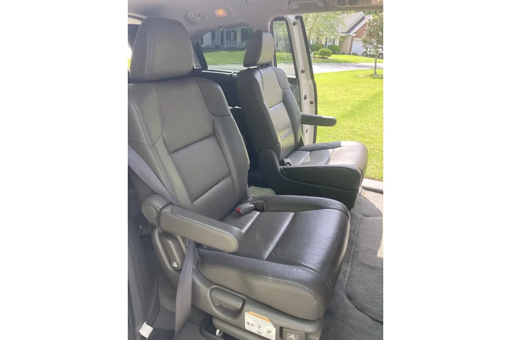 $9500 : 2016 Honda Odyssey TOURING image 6