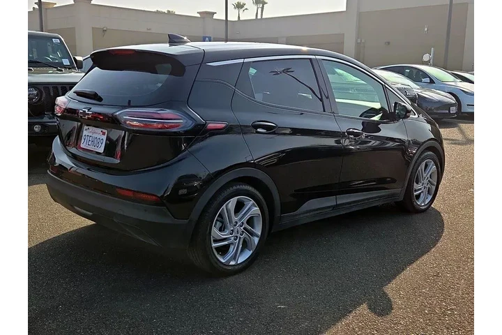 $17998 : Chevrolet Bolt EV 2023 1LT 4 image 5