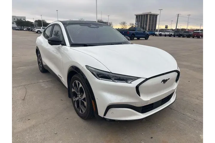 $27218 : Ford Mustang Mach-E 2022 AWD image 1