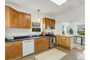 $1200 : This Charming House Available thumbnail