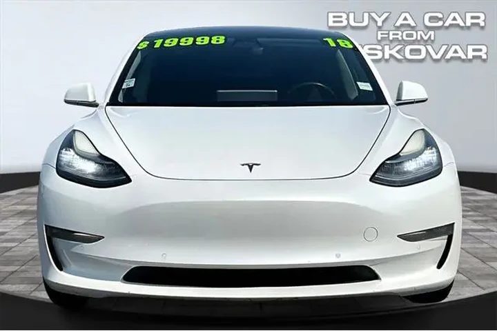 $15998 : Tesla Model 3 2018 Mid Range image 3