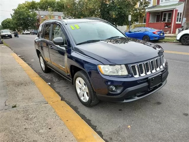 2013 Compass Latitude 4WD image 7