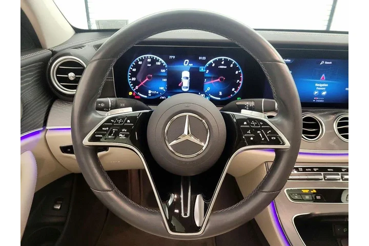 $34998 : Mercedes-Benz E-Class 2021 E image 10