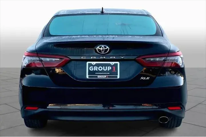$26345 : Toyota Camry 2024 XLE 4dr Se image 5