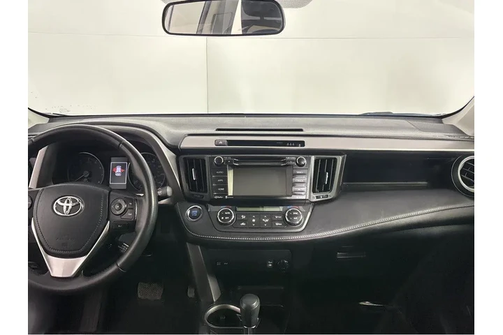 $21979 : Silver Certified2018 RAV4 XLE image 3