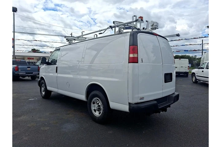 $12900 : 2015 Express 2500 Cargo FFV image 4