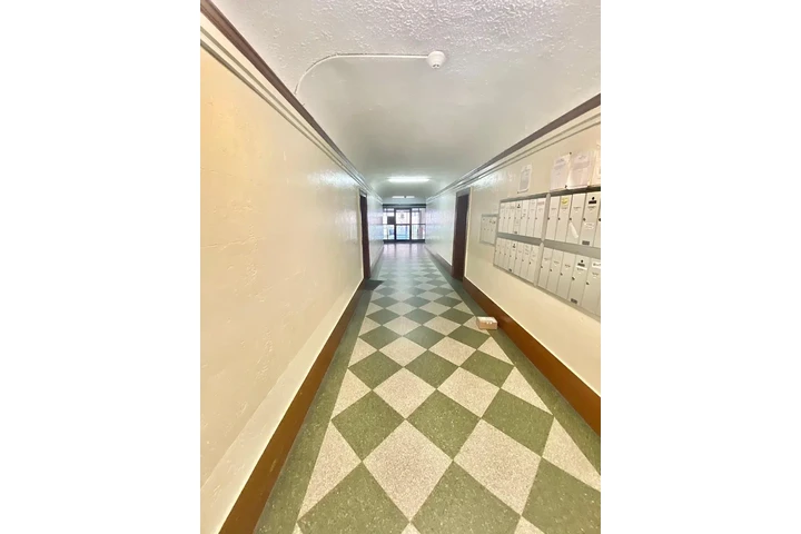 $1200 : appartment for rent image 2