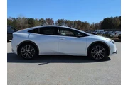 $28189 : Toyota Prius 2024 LE 4dr Hat thumbnail