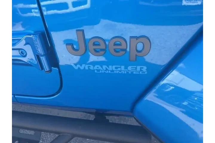 $34400 : Jeep Wrangler Unlimited 2022 image 10