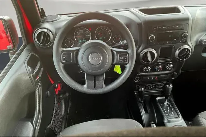 $21339 : Jeep Wrangler JK Unlimited 2 image 9