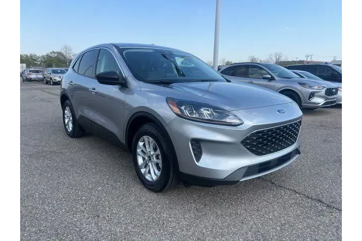 $20913 : Ford Escape 2022 AWD SE 4dr image 3