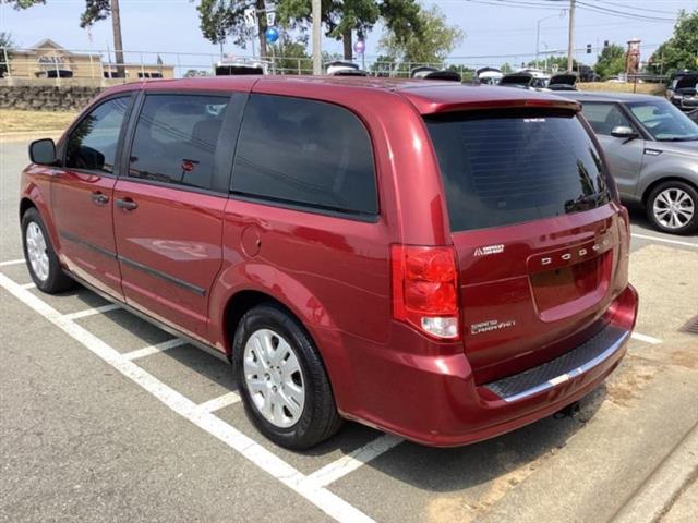 2014 Grand Caravan image 6