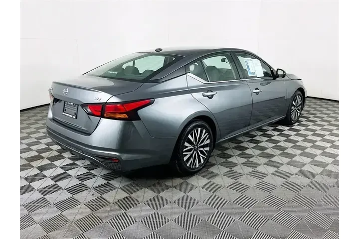 $18800 : Nissan Altima 2024 2.5 SV 4d image 7