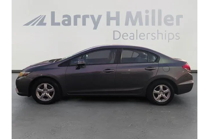 $5000 : Honda Civic 2013 Natural Gas image 2