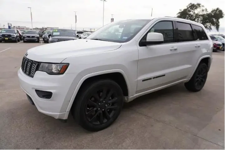 $22888 : Jeep Grand Cherokee 2021 4x4 image 3
