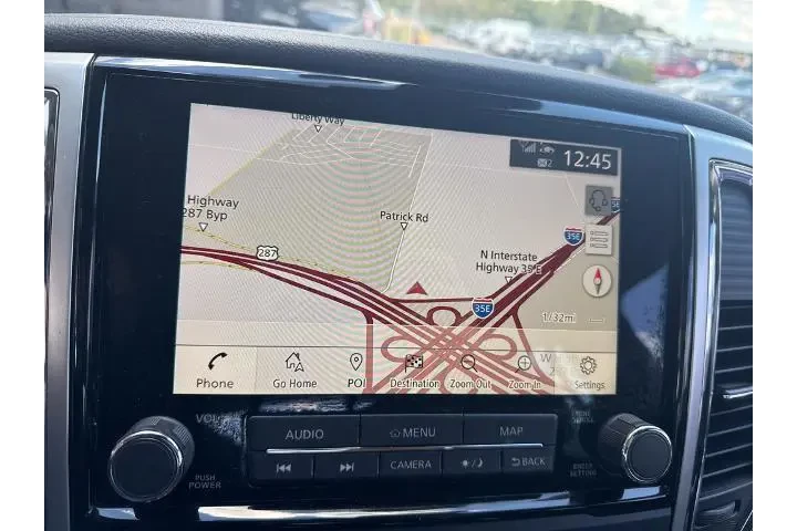 Nissan Titan 2021 4x2 SV 4dr image 7