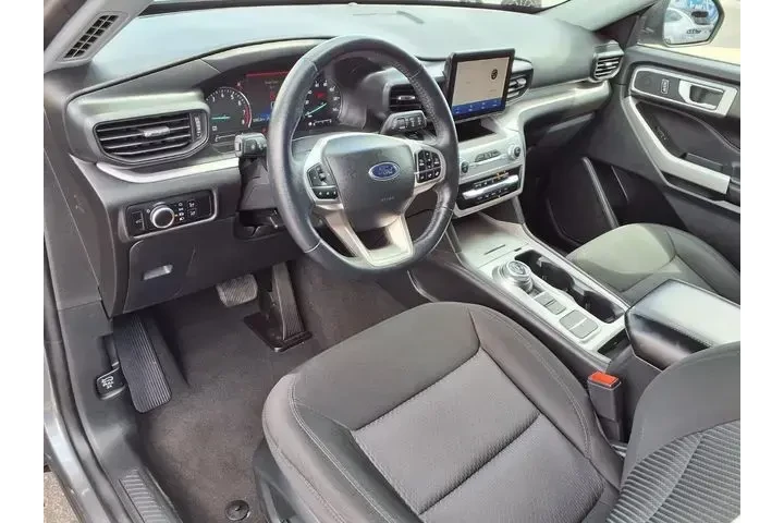 $29999 : Ford Explorer 2023 XLT 4dr S image 4