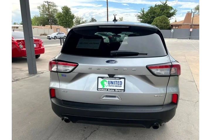2022 Escape SE AWD image 6