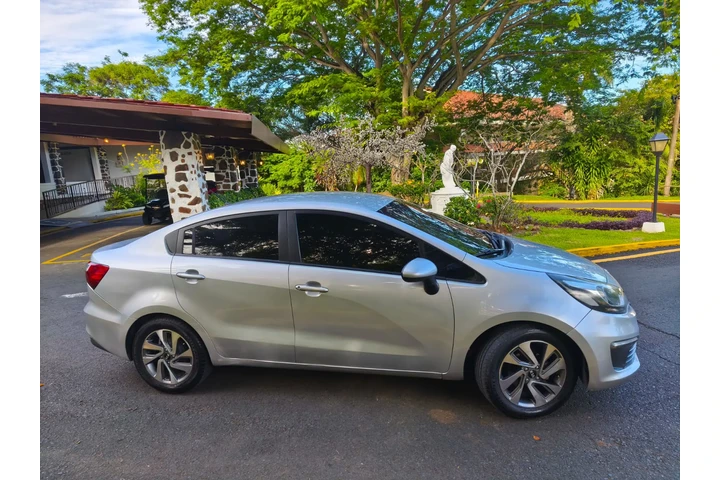 $7700 : Oferta por tiempo limitado Kia image 10