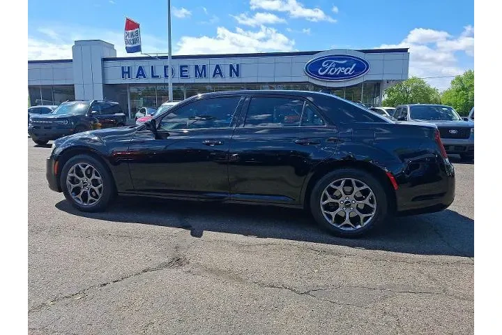 $13500 : Chrysler 300 2017 AWD S 4dr image 4