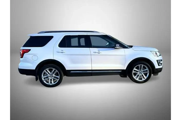 $18495 : Ford Explorer 2017 AWD XLT 4 image 4