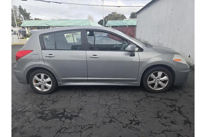 $6995 : Nissan Versa 2012 1.8 S 4dr image 1