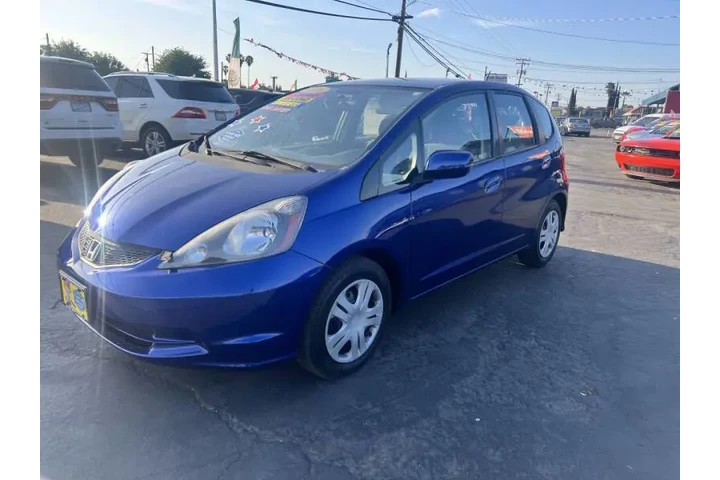 $9999 : 2010 Fit image 3