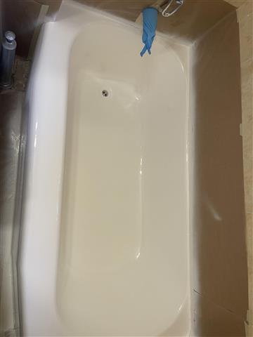 Refinish bath tub image 3