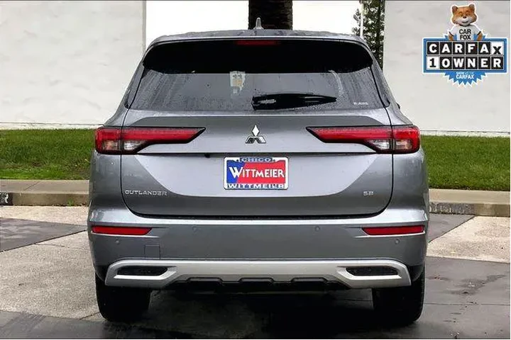 $24985 : Mitsubishi Outlander 2024 AW image 4