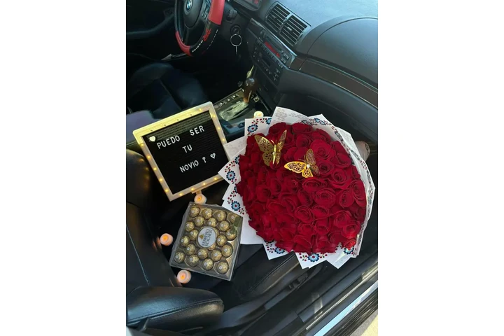 Florería  Ramos buchones image 5