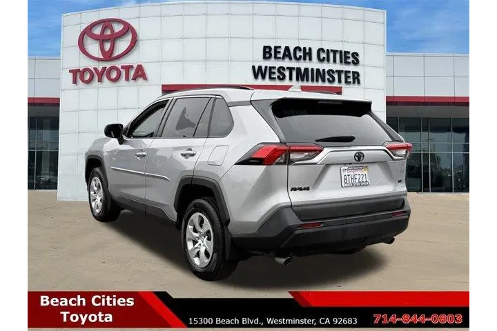 $19997 : Toyota RAV4 2020 LE 4dr SUV image 8