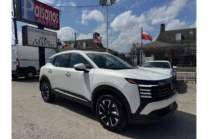 2025 Kicks SR image 3