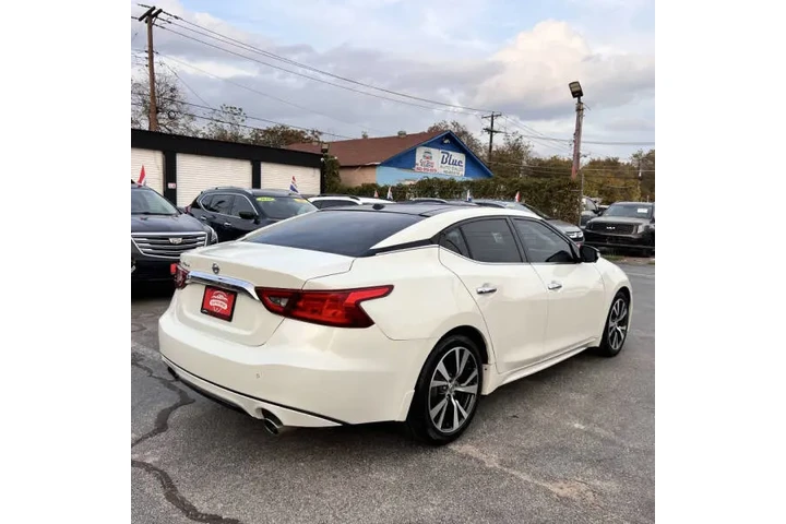 $16999 : 2017 Maxima 3.5 S image 7