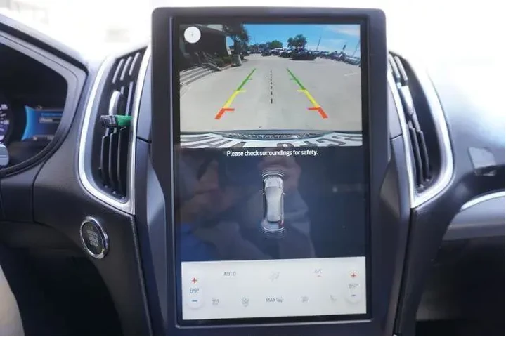 $22688 : Ford Edge 2022 AWD Titanium image 9