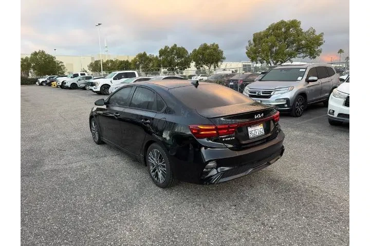 $19600 : Kia Forte 2023 GT-Line 4dr S image 4