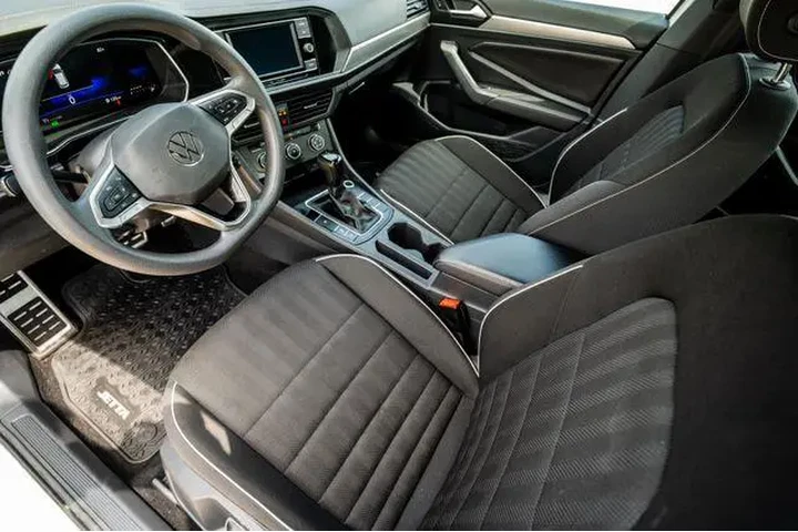 $20800 : Volkswagen Jetta 2023 Sport image 7