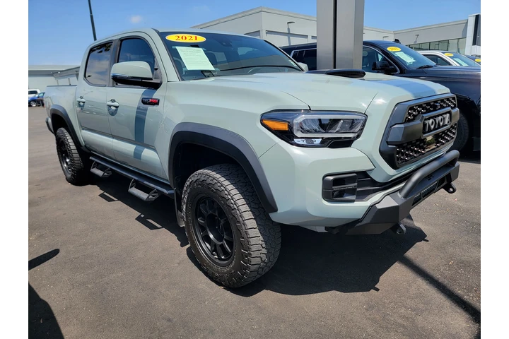 2021 Toyota Tacoma Double Cab image 2