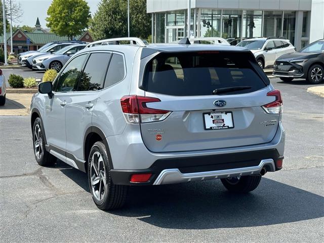 $38690 : PRE-OWNED 2024 SUBARU FORESTER image 4