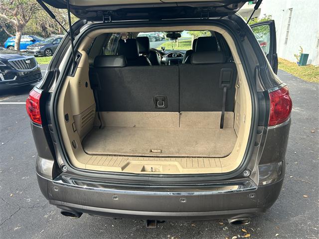 $3200 : For Sale Buick Enclave CXL image 6