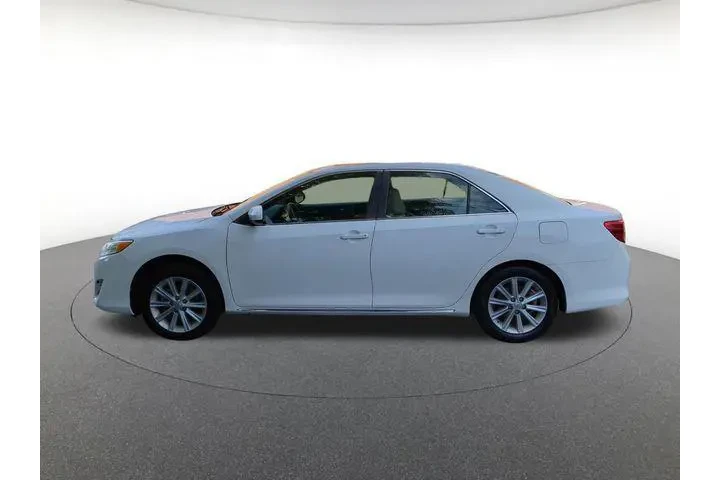 $12000 : Toyota Camry 2013 XLE 4dr Se image 8